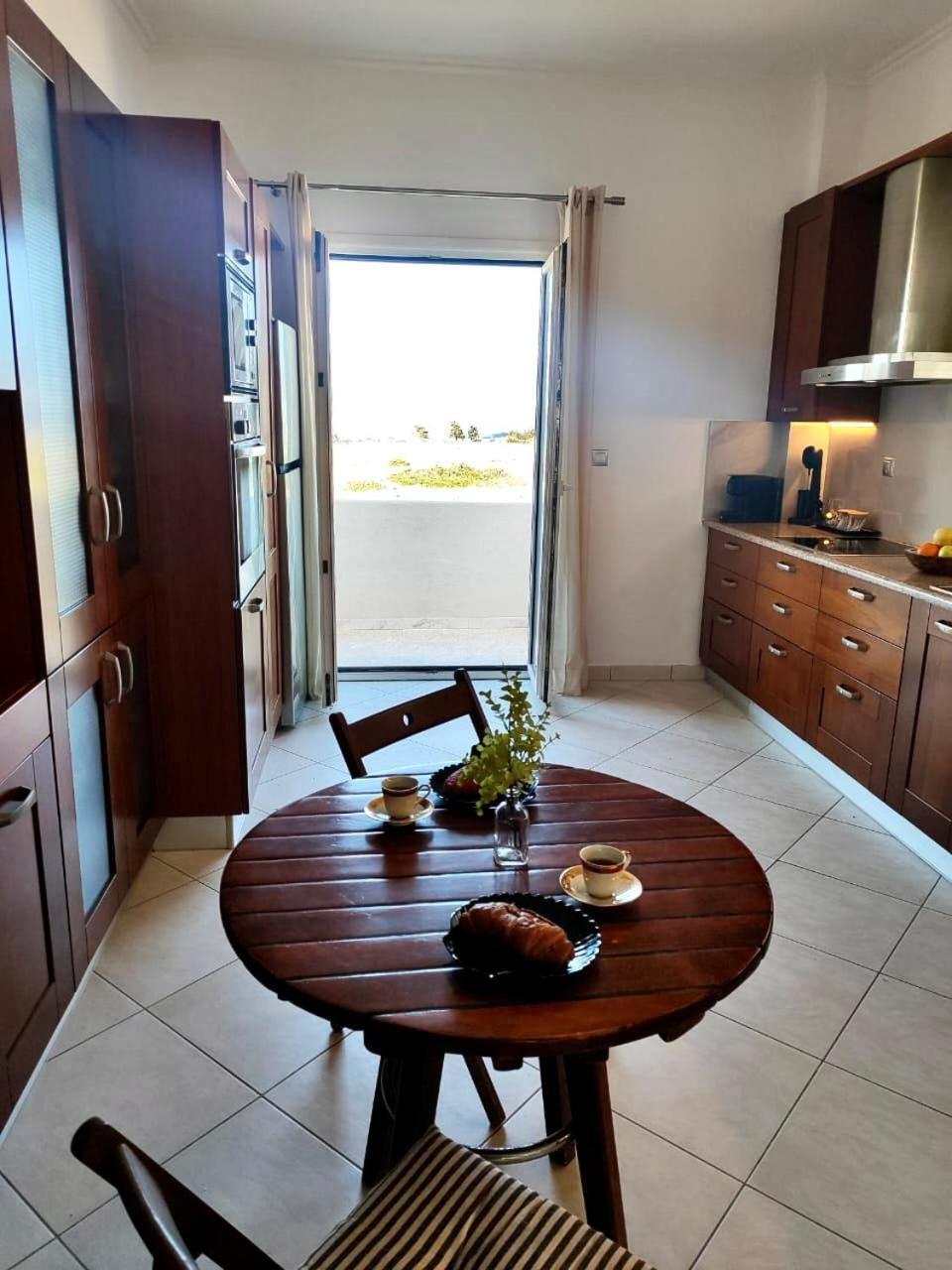 Theasis Apartments アダマス エクステリア 写真